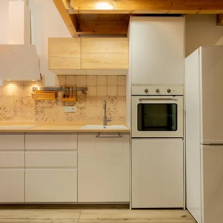 Holi-rent Luis Montoto Apartamento *