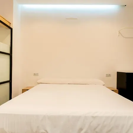 Holi-rent Luis Montoto Apartamento Sevilla