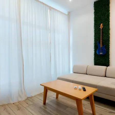 Holi-rent Luis Montoto Apartamento