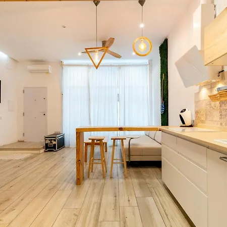 Apartment Holi-rent Luis Montoto