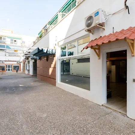 Holi-rent Luis Montoto Apartment Seville